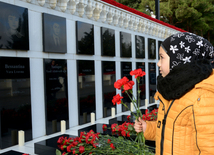 Azerbaijani public honors January 20 tragedy victims’ blessed memory.  Baku, 20 Jan. 2016